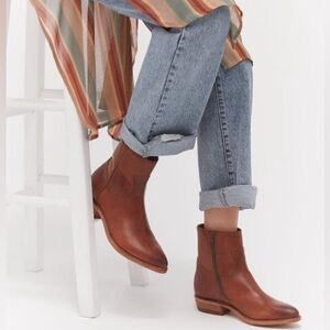 Frye Billy Leather Zip Up Western Ankle Boots